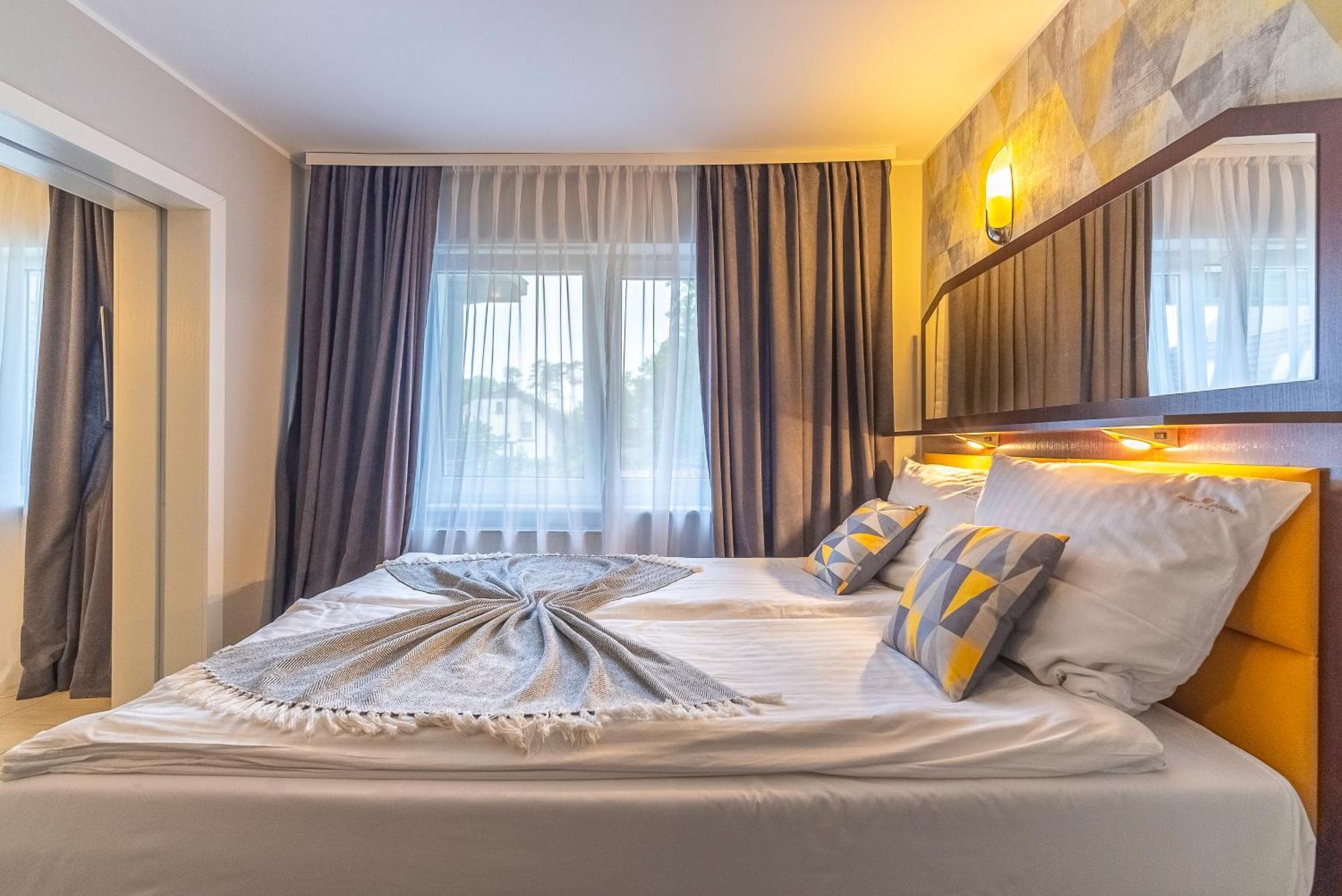Apartamenty Amber レバル エクステリア 写真