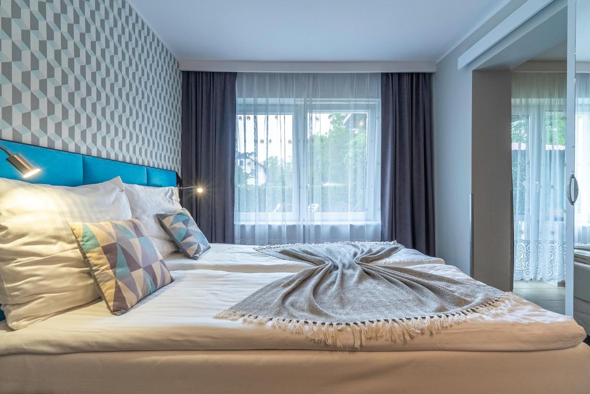 Apartamenty Amber レバル エクステリア 写真