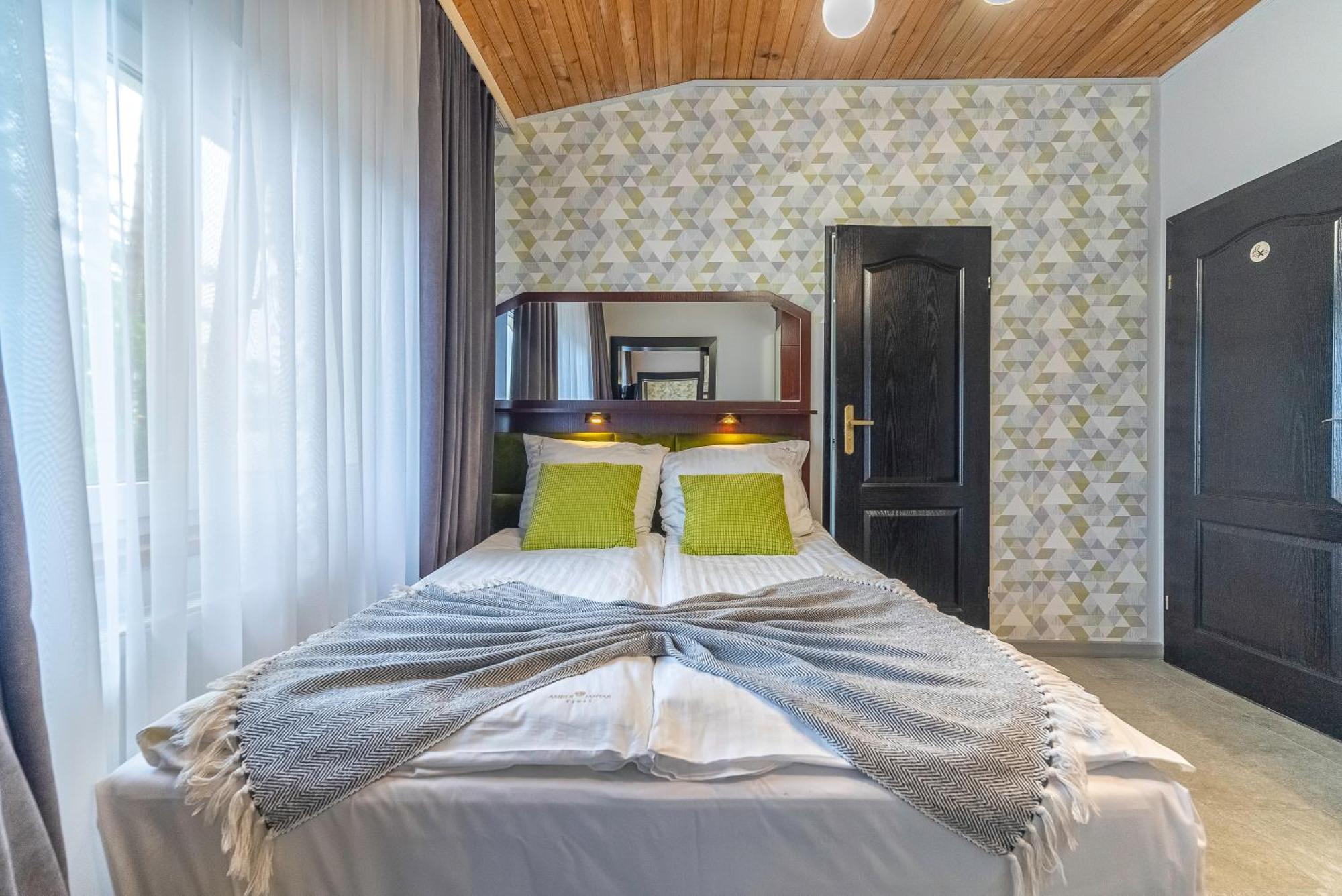 Apartamenty Amber レバル エクステリア 写真