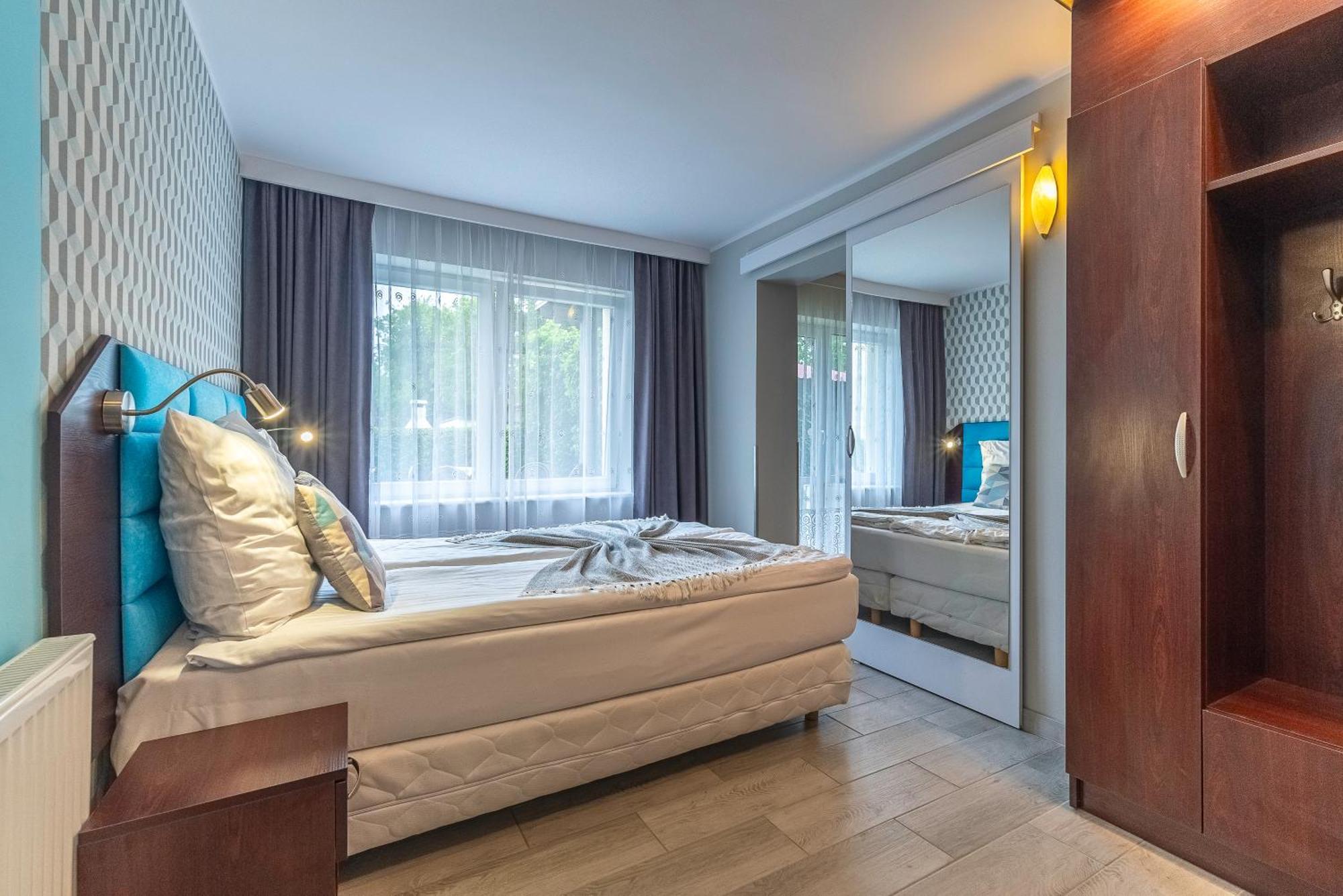 Apartamenty Amber レバル エクステリア 写真