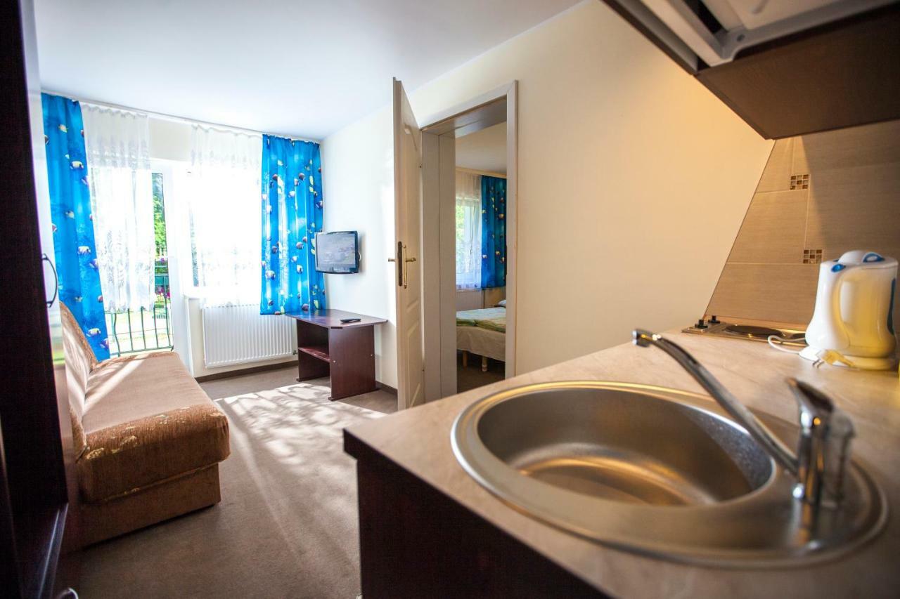 Apartamenty Amber レバル エクステリア 写真